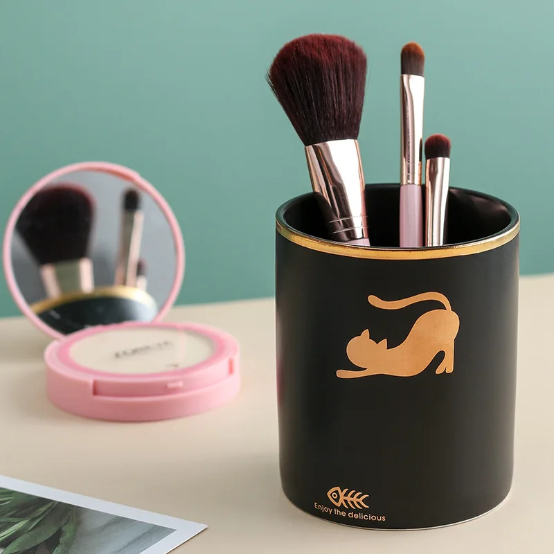 Скандинавский мультяшный керамический органайзер для кистей макияжа Настольный