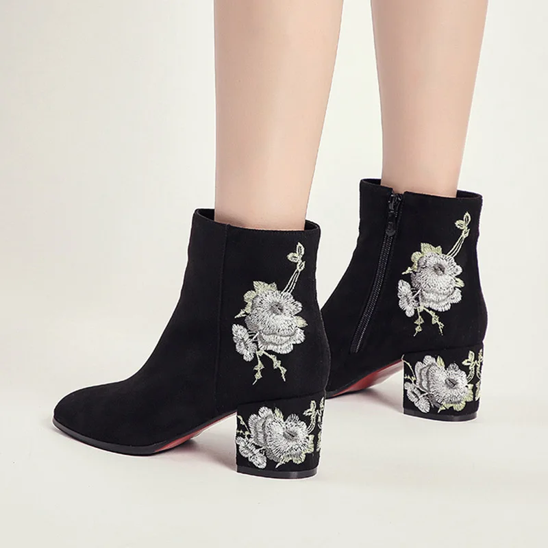 Женские ботильоны с вышивкой розы ботинки на высоком каблуке Botas Mujer черные