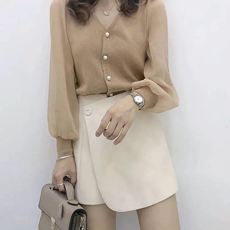 

Women 2020 Spring New Long Sleeve Button Chiffon Blouses Female Fashion V-neck Solid Color Shirts Ladies Loose Casual Tops