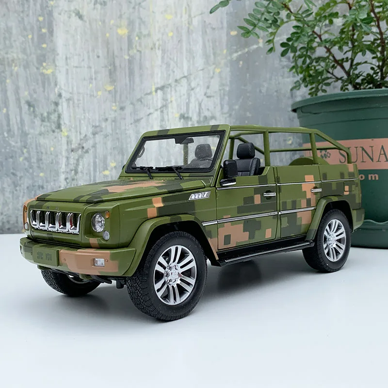 

Литая модель автомобиля в масштабе 1:18 BAIC B80C, масштаб, военный парад, гид, модель автомобиля, имитация из сплава, подарок для взрослых, коллекц...