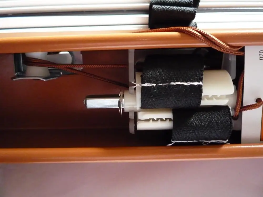 Рулон ленты и поддержка для 50-миллиметровых деревянных венецианских жалюзи