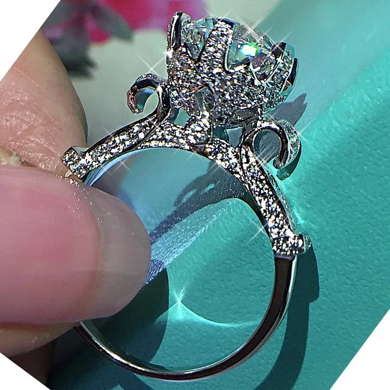 Женское кольцо из серебра 925 пробы с бриллиантами 6 карат | Украшения и аксессуары