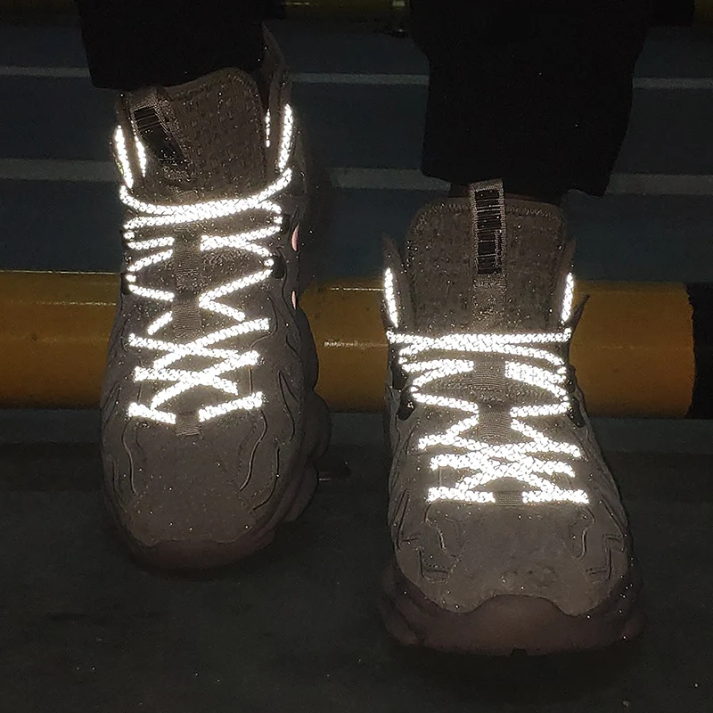 

Men high top Running Shoes Athletic Trainers Men Stylish night glowing Sneakers Couple shining Shoes Chaussure Homme Sport