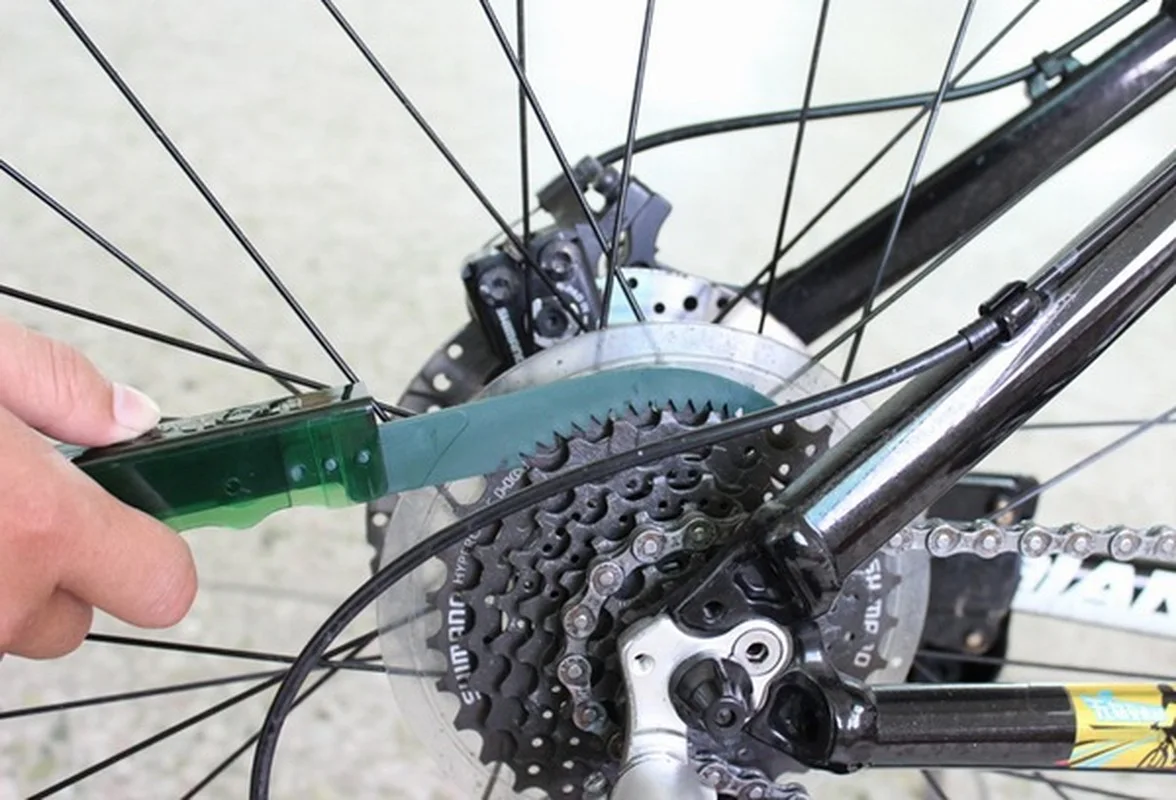 

Cycling MTB Bike Bicycle Chain Cleaner Multi Tool Set Flywheel Clean Wash Kit Cassette Quick Clean Tool Brushes Scrubber box