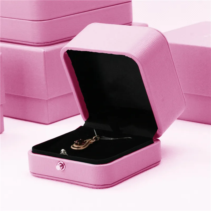

Green color jewelry boxes made for the High-end jewelry Ring pendant and Bracelet Boxes With golden concealed buckle