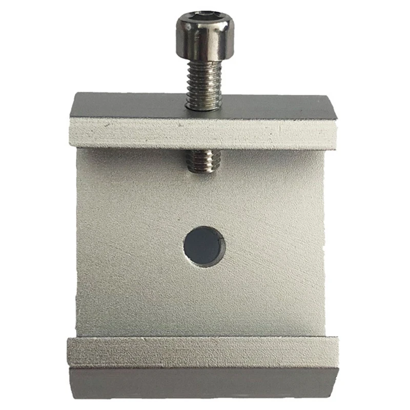 Универсальный паз в форме ласточкиного хвоста с фиксирующим винтом