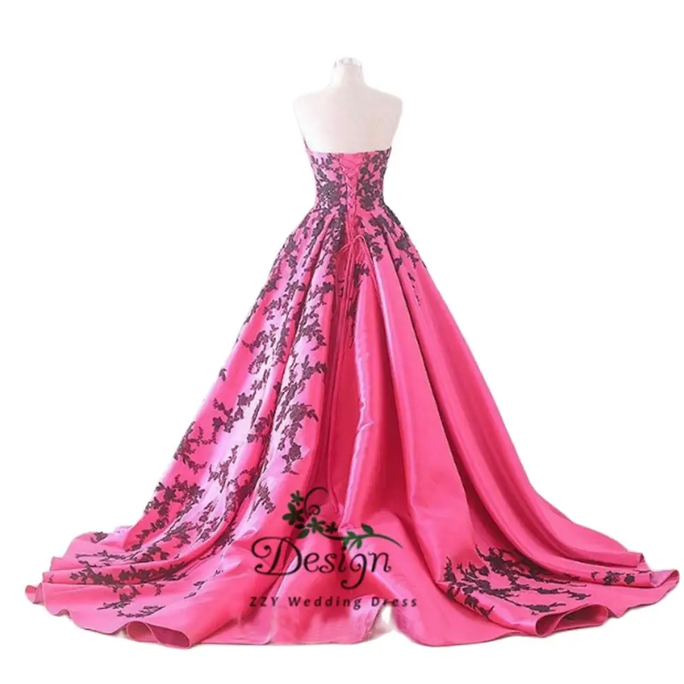 

Real Images Fushica Satin Black Appliques Sweetheart Neckline Court Train Ball Gown Quinceanera Dresses Sweet 16 Dress Vestidos