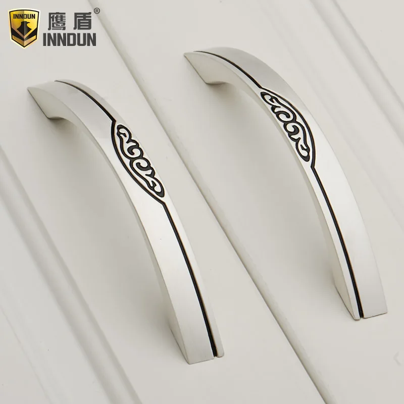 Джейн серебристая окрашенная черная резная ручка современный минималистичный