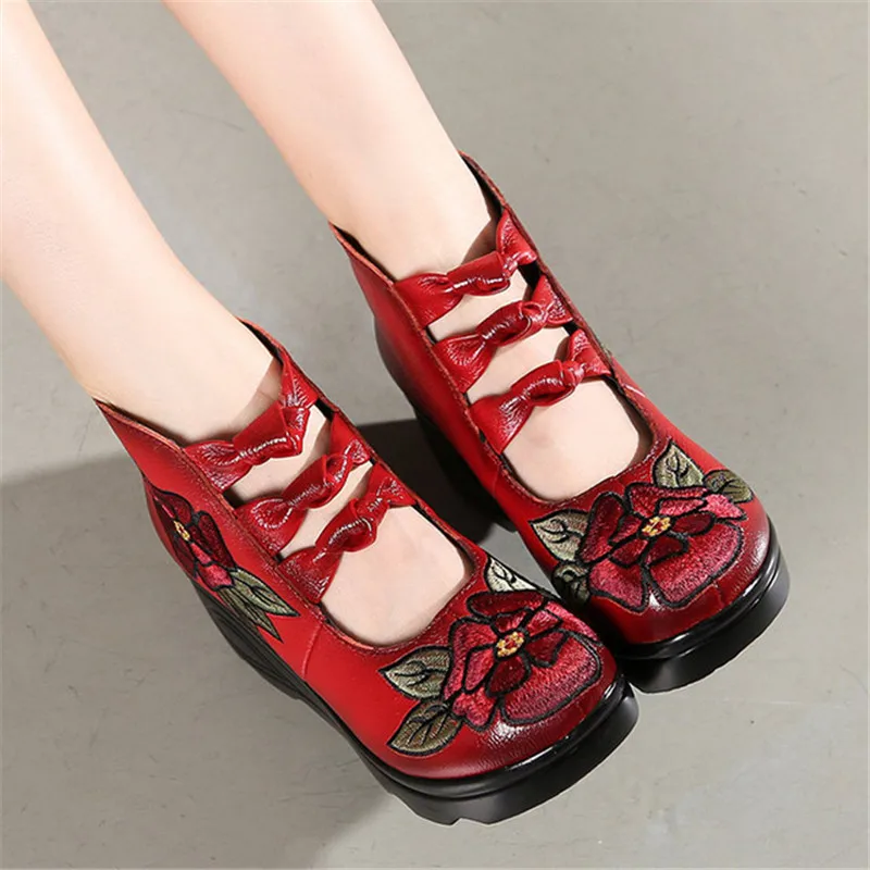 

SNURULAN 2020 Women Flower Andals Shoes Slope Leather Shoes Casual Fashion Embroidered Ladies Vintage Waterproof Platform Shoes