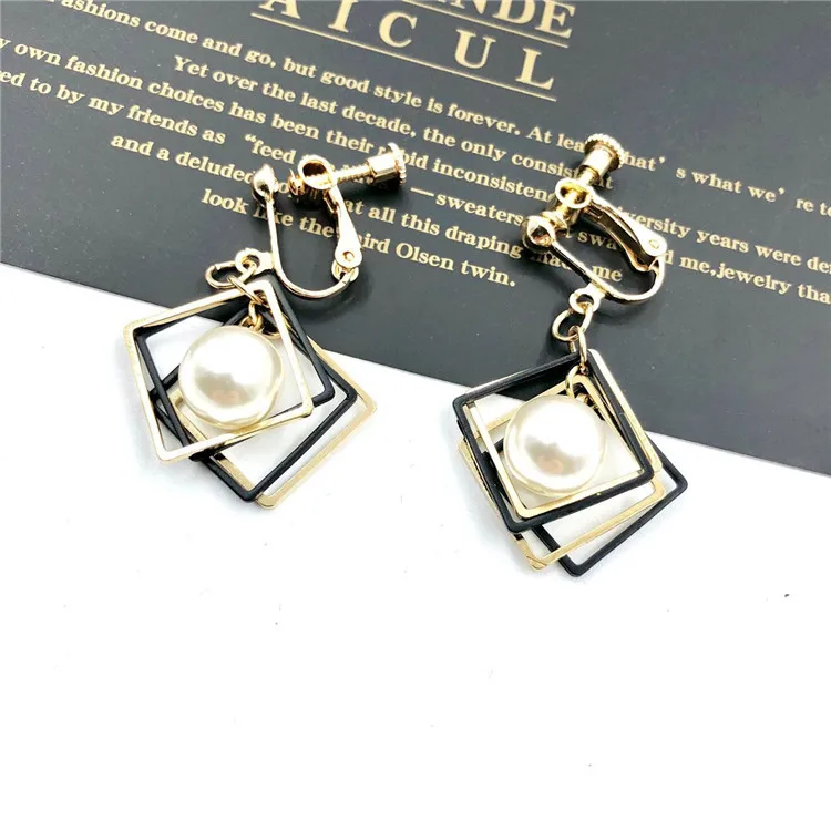 

Korean Temperament Earrings Geometric Rhombus Cherry Beads Wild Earrings Japanese and Korean Fashion Elegant Jewelry
