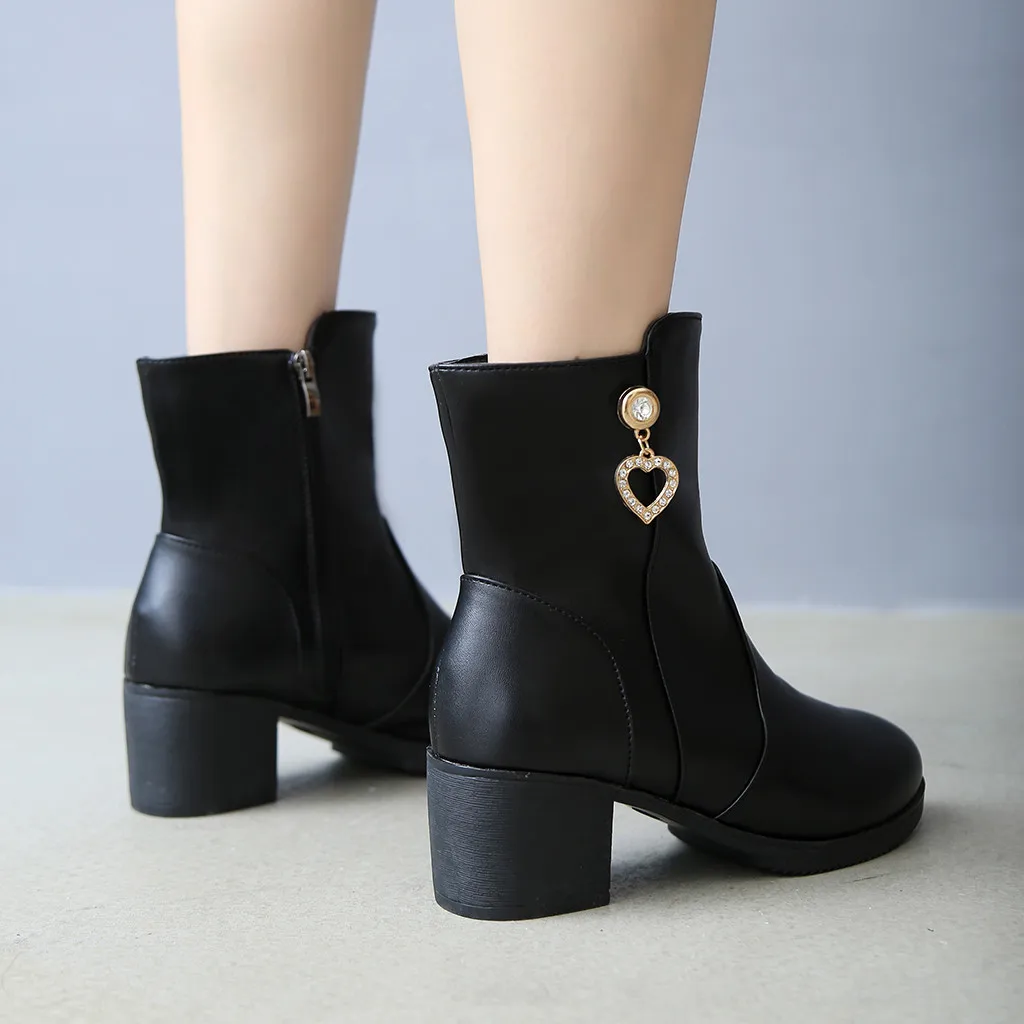 Зимние ботинки женские модные теплые martin из искусственной кожи короткие с