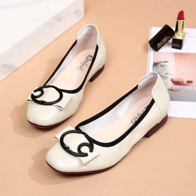 

Cresfimix women fashion sweet soft pu leather comfortable flat shoes lady pointed toe beige office shoes zapatos de mujer a3288
