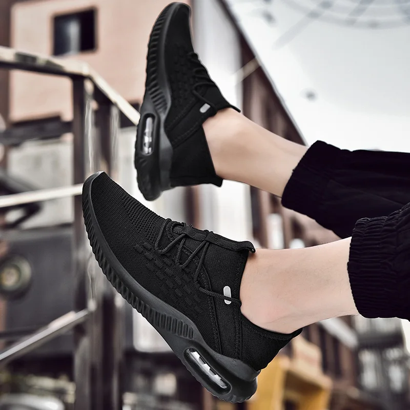 

New Men's Sports Shoes Mesh Running Shoes Marathon Sports Shoes Men's Lightweight Sports Shoes Red Breathable Running Shoes