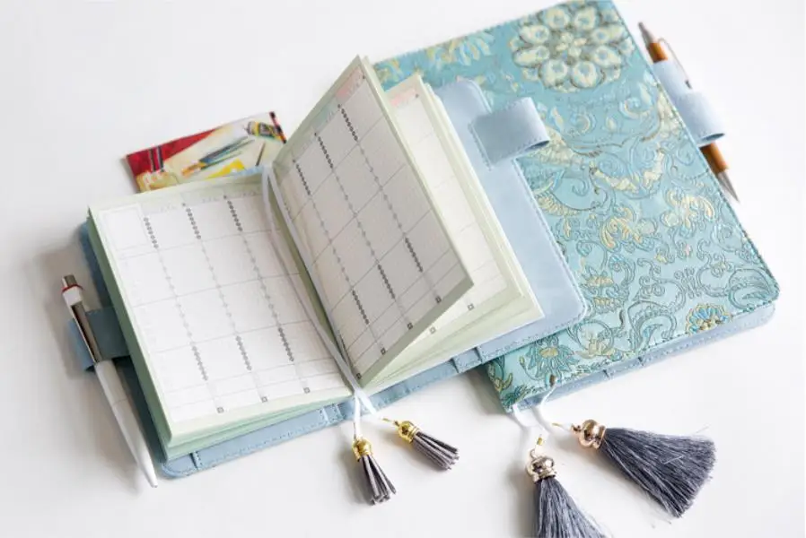 Блокнот А5/А6 в кожаную клетку еженедельный и ежемесячный планер Канцтовары D40 BRC