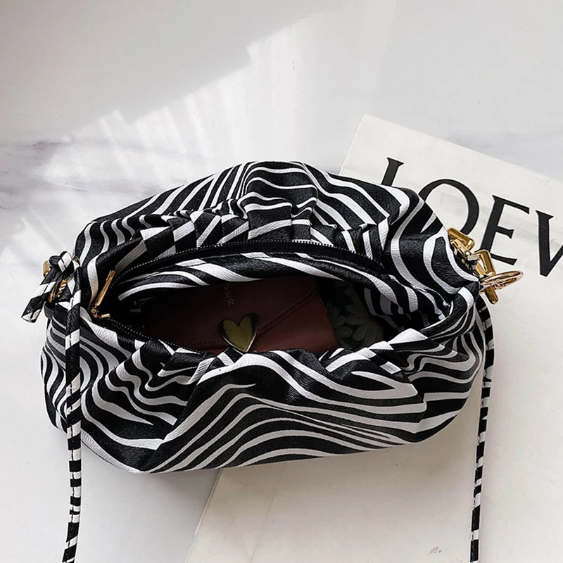 

2020 New Fashion Chain Handbag Yunduo Women's Bag Leisure Versatile Armpit Bag Messenger Bag Casual Shoulder Bag Cow Leather