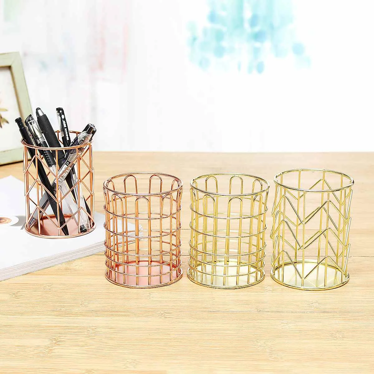 

Cosmetics Makeup Brushes Storage Box Cylindrical Case Storage Lipstick Brush Pen Holder Organizer Wrought Iron Pen Storage