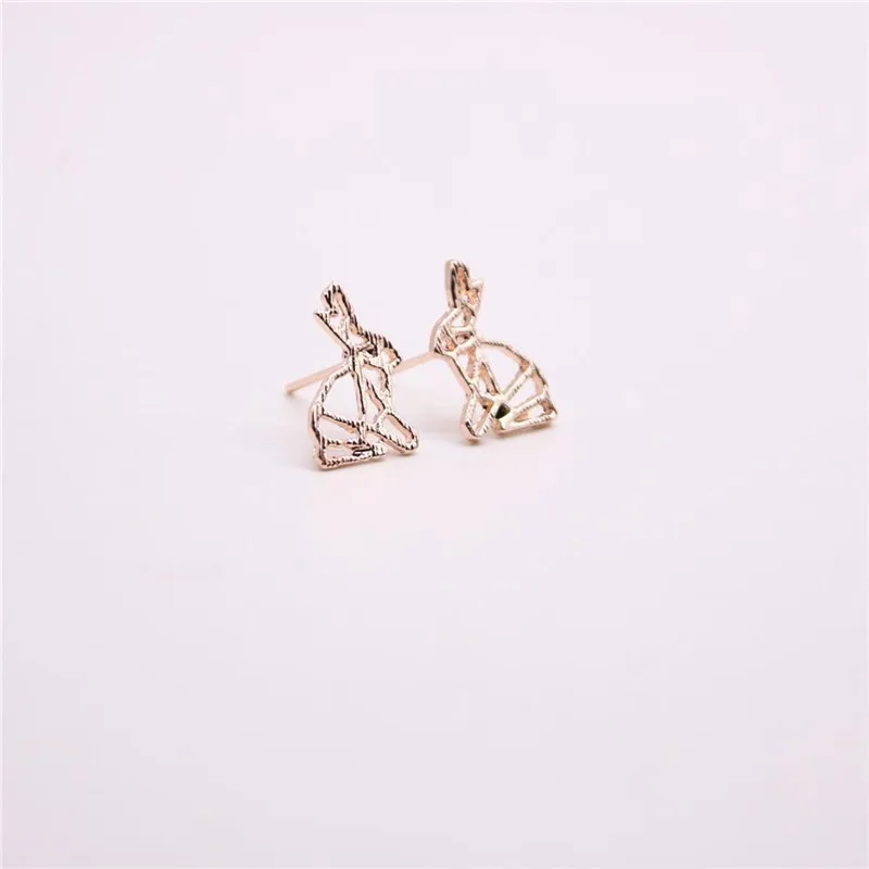 Fashion Animal Rabbit Stud Earrings Classic Brushed Surface Hollow out Design For Women | Украшения и аксессуары