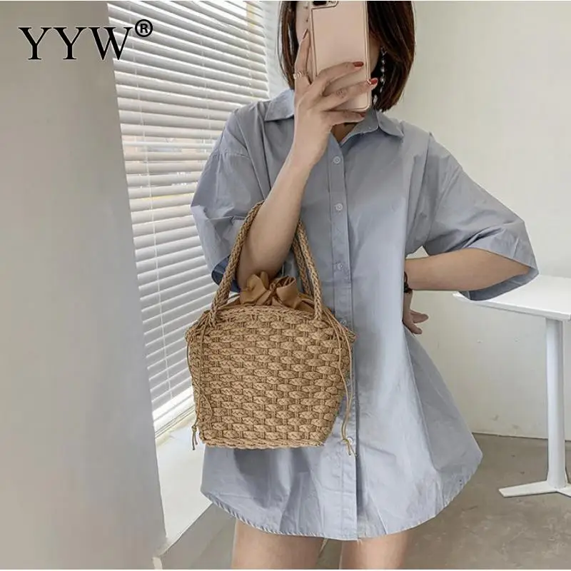 

Fashion Retro Handbag Underarm Casual Top Handle Bag Travel Brand Female Totes Ladies Handbags Straw Bag with Pompoms Vacation