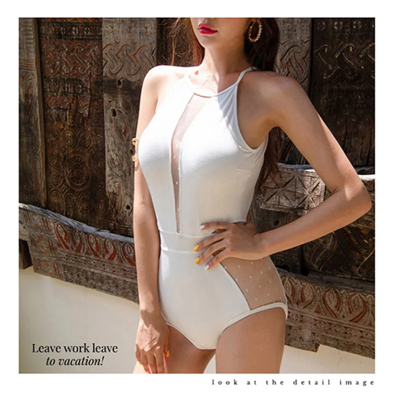 

Sportswear & Accessories