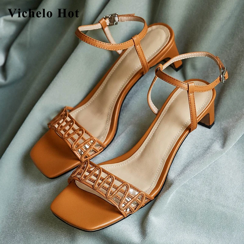 

Vichelo Hot new natural leather peep toe strange med heel Korean street special design solid young lady dating sandals women L17