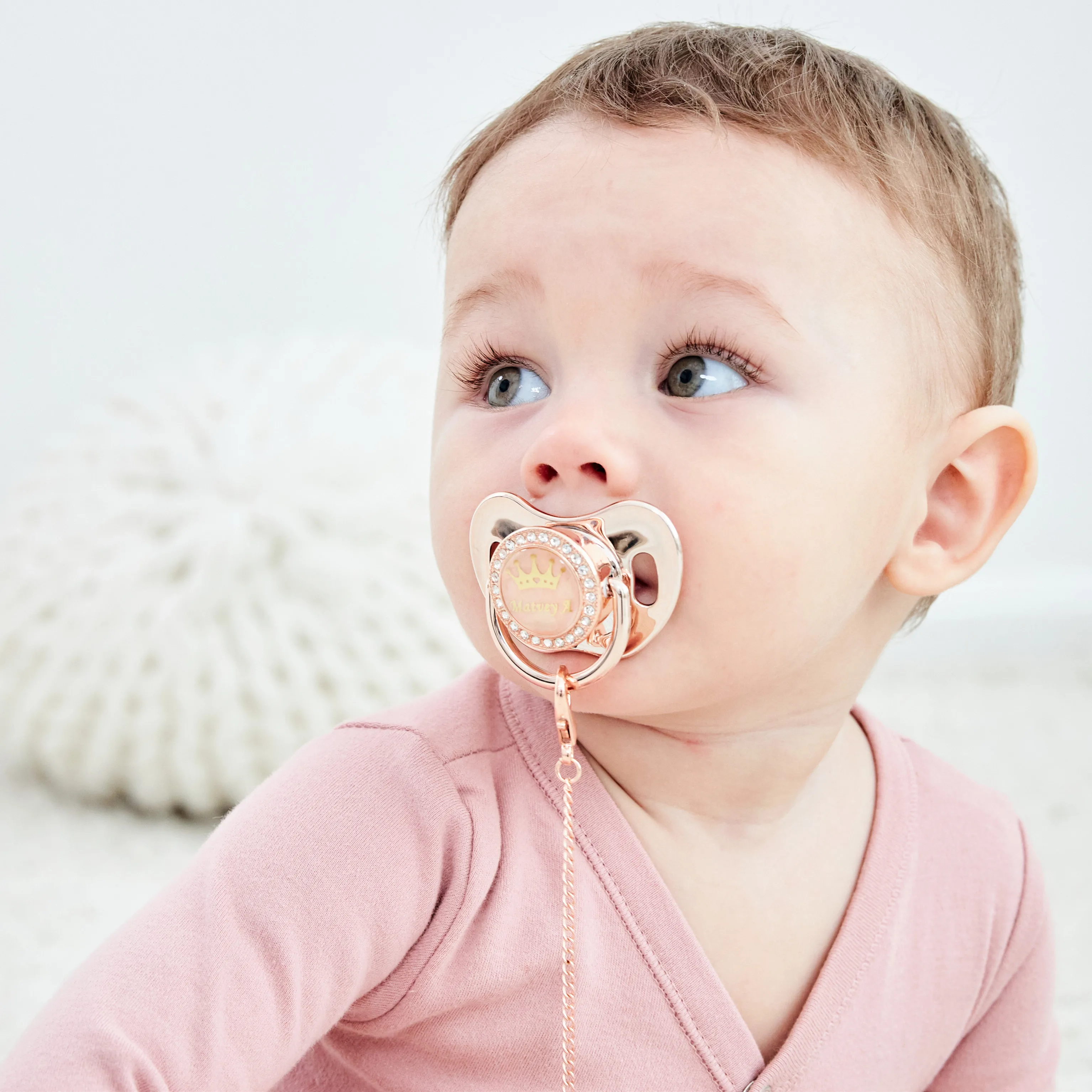 

MIYOCAR Personalized rose red crown name bling pacifier and pacifier clip BPA free dummy bling unique design PCG-1