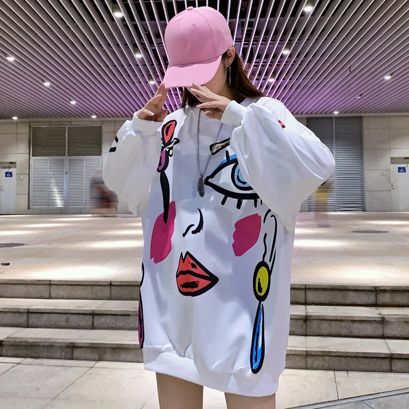 

Vefadisa Plus Size Hand Painted Character Print Women Sweatshirt 2021 Spring O-Neck Pullovers Coat Women Sweatshirt QYF3301