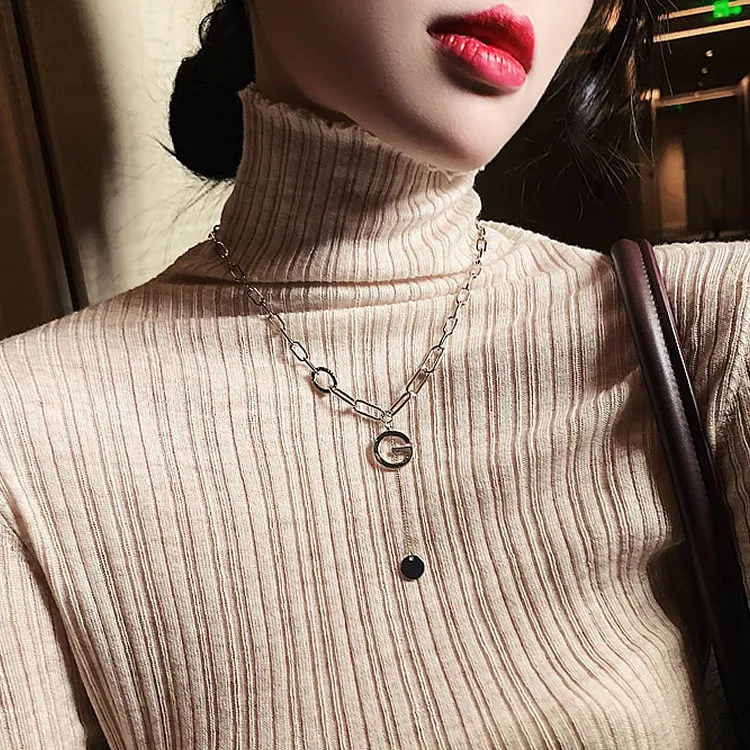 

Newest One Piece Gold Color Fashion Round Letter Necklaces Charm Pendant Choker Chain Necklaces for Women Jewelry Gifts