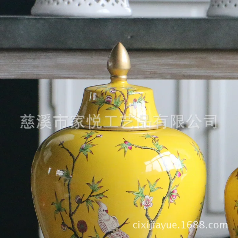 

Cross border export source wholesale new Chinese Yellow hand painted parrot ceramic flower and bird can home crafts ornaments