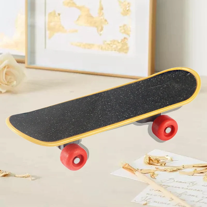 Четырехколесный фингерборд 1 шт. Детский пазл Спортивная игрушка для