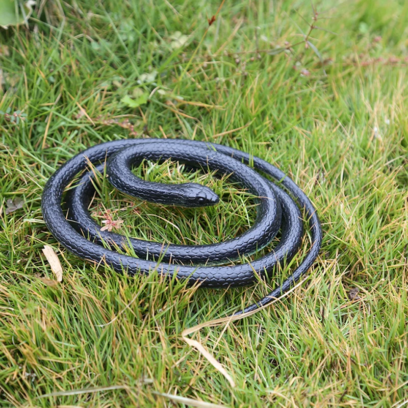 

New Halloween Realistic Soft Rubber Toy Snake Safari Garden Props Joke Prank Gift About 130cm Novelty And Gag Playing Jokes Toys
