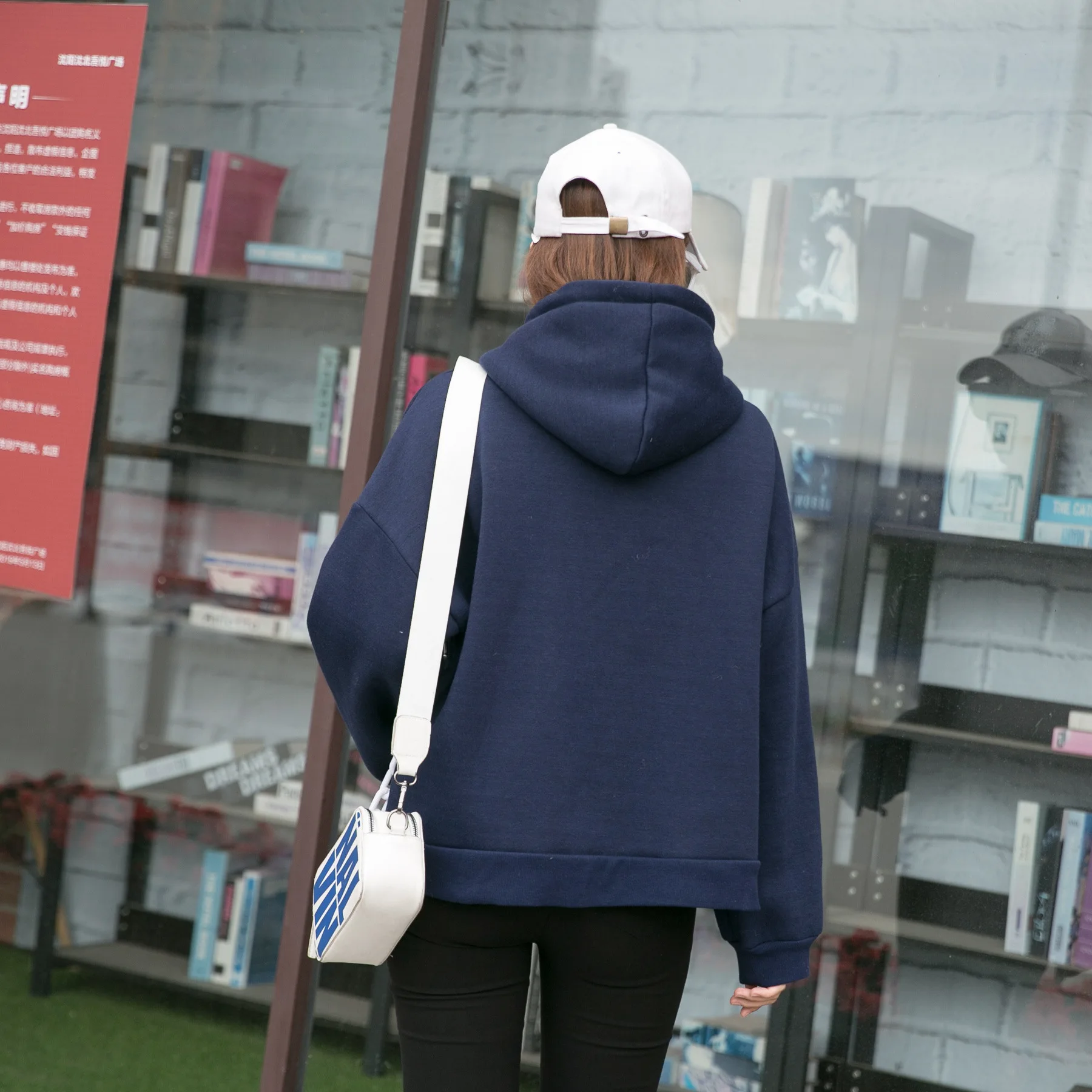 Повседневные толстовки размера плюс Осень-зима 2019 модная одежда свободного кроя