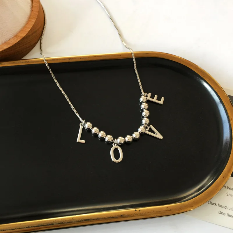 

Elegant Bead Letter LOVE Pendant Necklace For Women Gold Color Chain Chocker Necklace Korean Fashion Birthday Jewlery Gifts 2021