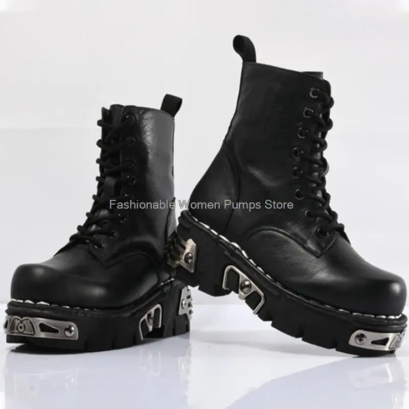 

Black Punk Style Platform Shoes Men Ankle Boots Autumn Winter Motorcycle Boots For Man Goth Chunky Metal Decor Men Ridding Boots