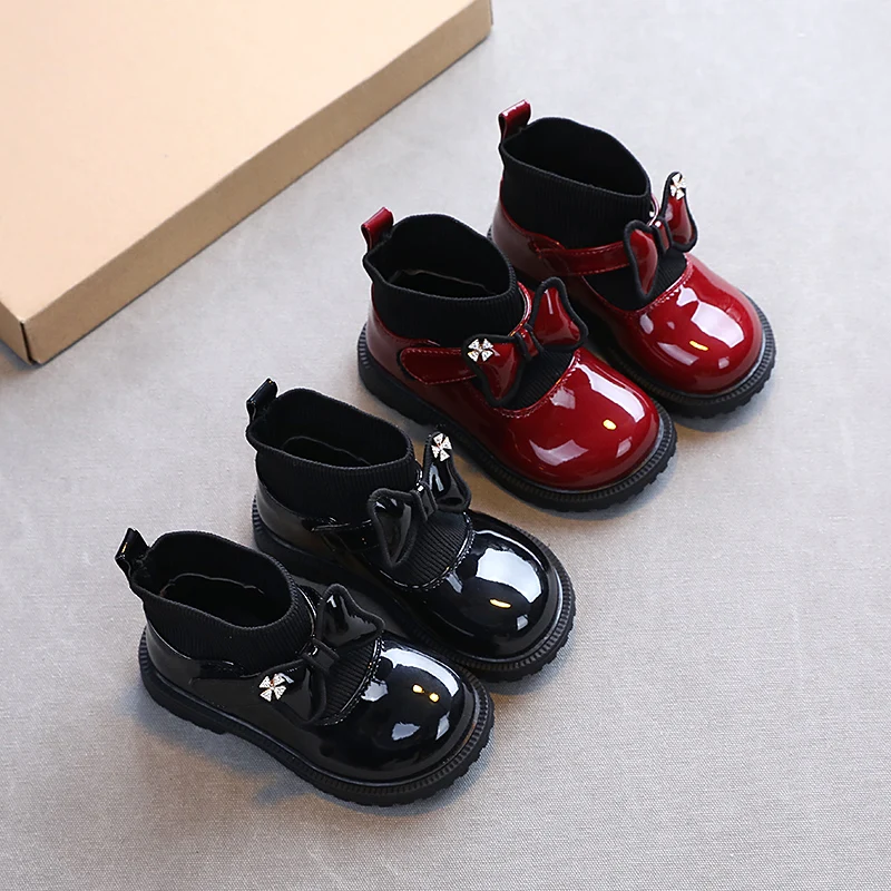 

Children Red Bow Chelsea Boots Patent Leather Casual Shoes Toddler Girls Ankle Boots Kids Baby Martin Boots Platform Sock Shoes