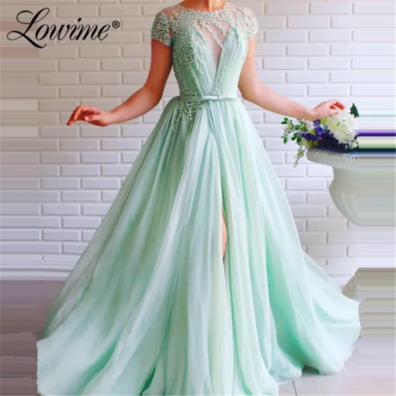 Зеленое романтичное вечернее платье 2020 шифоновое Дубая с бисером и стразами