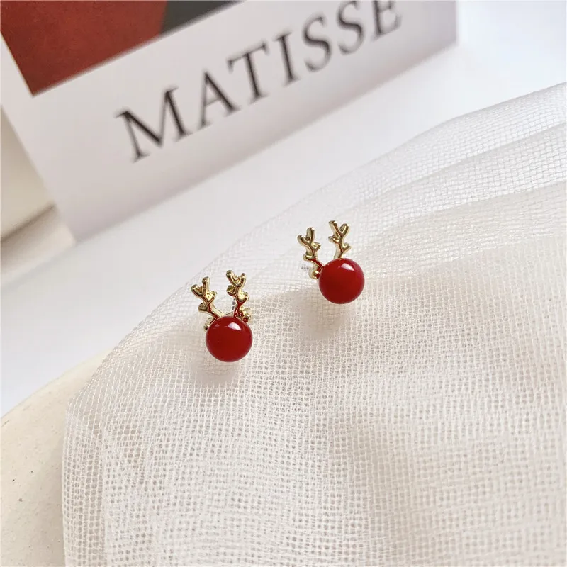 

Red bean elk delicate mini stud earrings Korea fashion and personality temperament contracted earrings