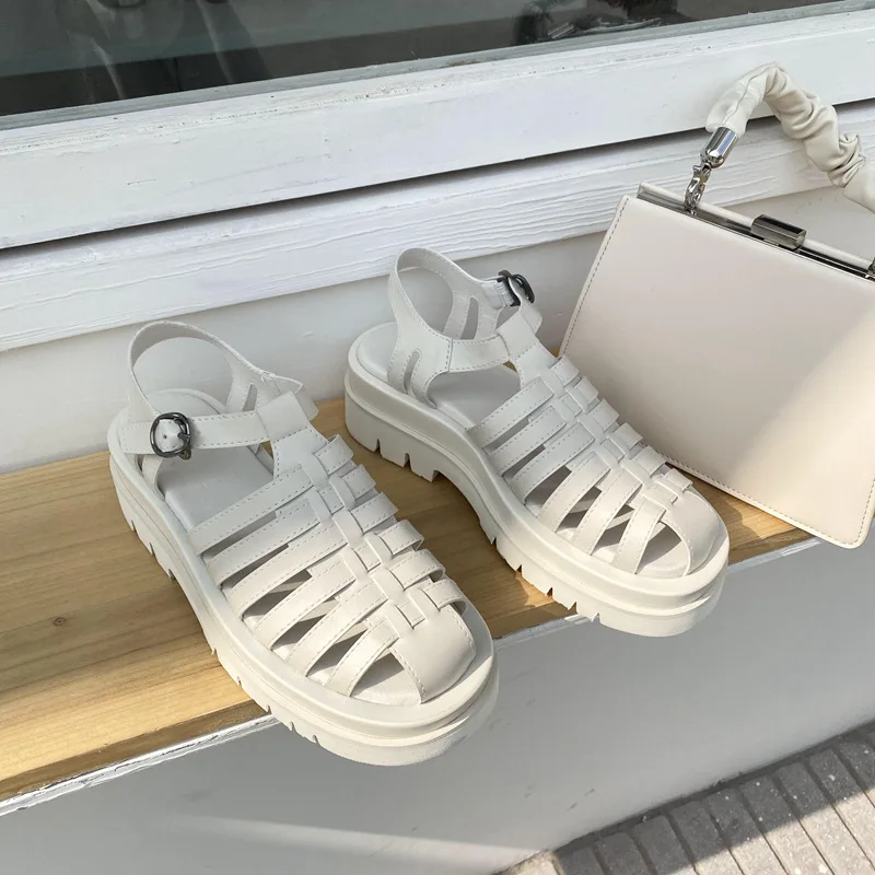 

Med Shoes Female Sandal 2021 Summer Clogs With Heel Buckle Strap Breathable Muffins shoe Medium Girls Thick Beige Fashion Closed