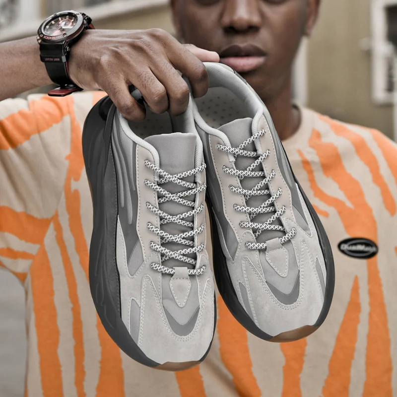 

Men's Vulcanized Shoes Sneakers 2021 Classic Reflective Sneakers Men Lightweight Shoes For Men Air Soles Breathable Sport Shoes