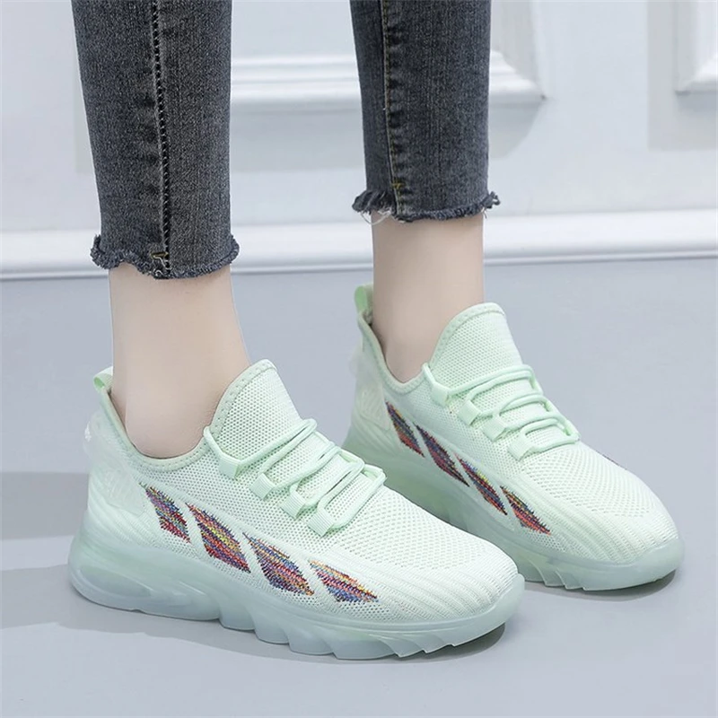 

Sneakers Women Vulcanized Shoes Ladies Solid Color Slip-On Sneakers for Female Casual Sport Shoes 2021 Fashion Mujer Shoes
