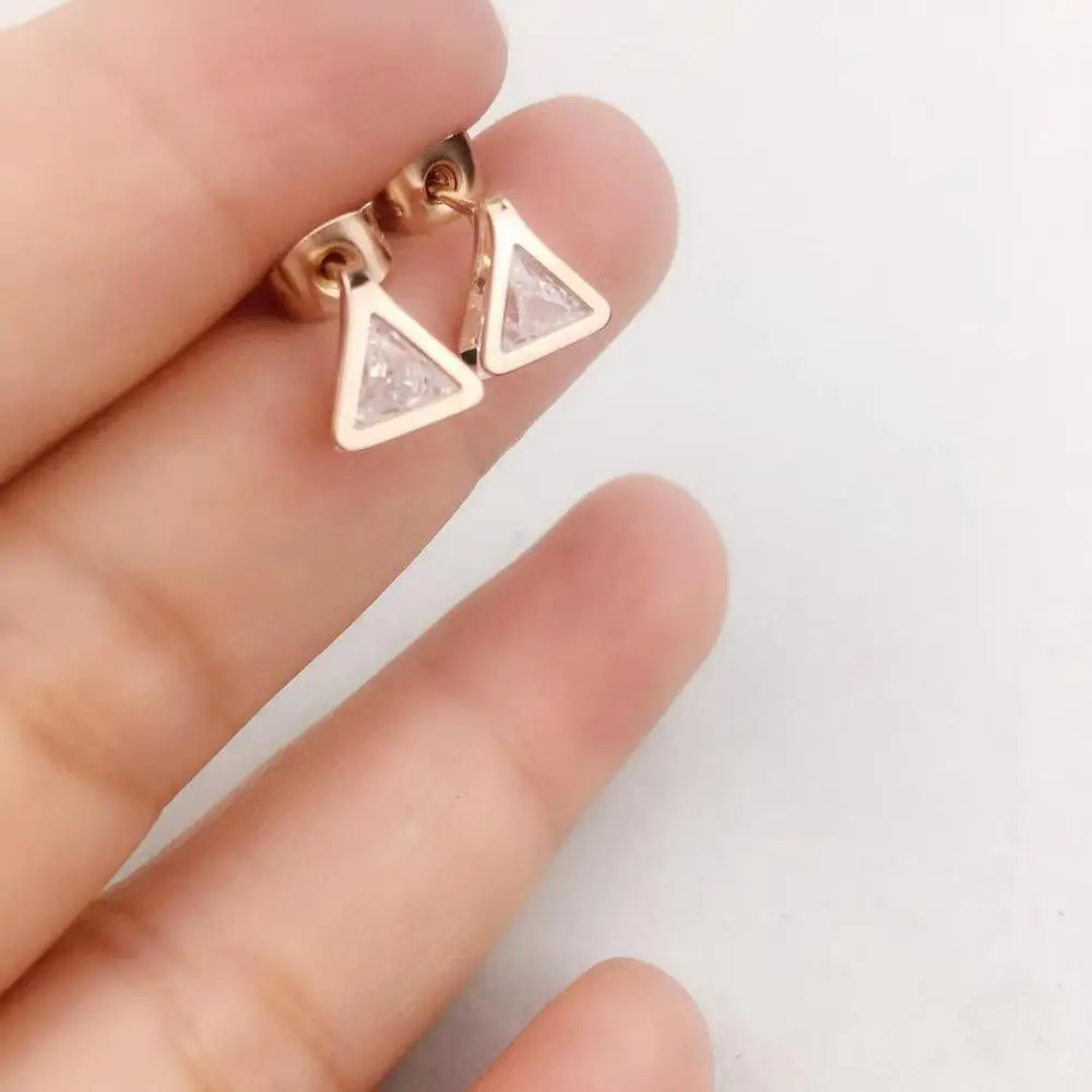 

Classic Korean ear studs