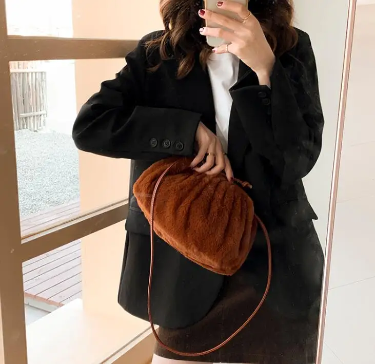 AIMIYOUNG женские сумки через плечо клатчи пельмени дизайнерские меховые для женщин