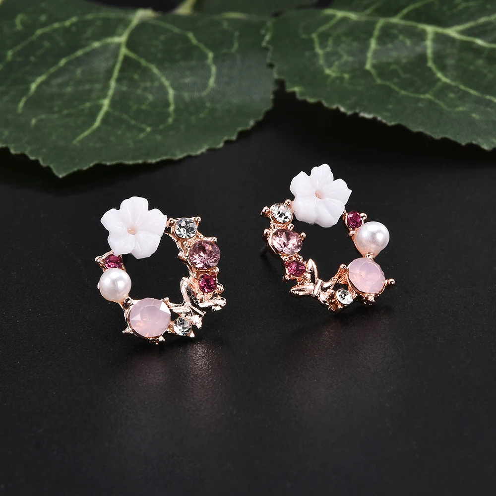 

New White Pearl Flower Butterfly Earrings for Women Rhinestone Pink Imitation Pearls Earrings Fashion Women Jewelry