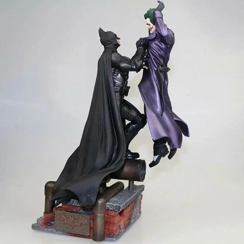 

Batman VS Joker Action Figure Arkham Origins Statue Comic Model Toys With Base 28CM