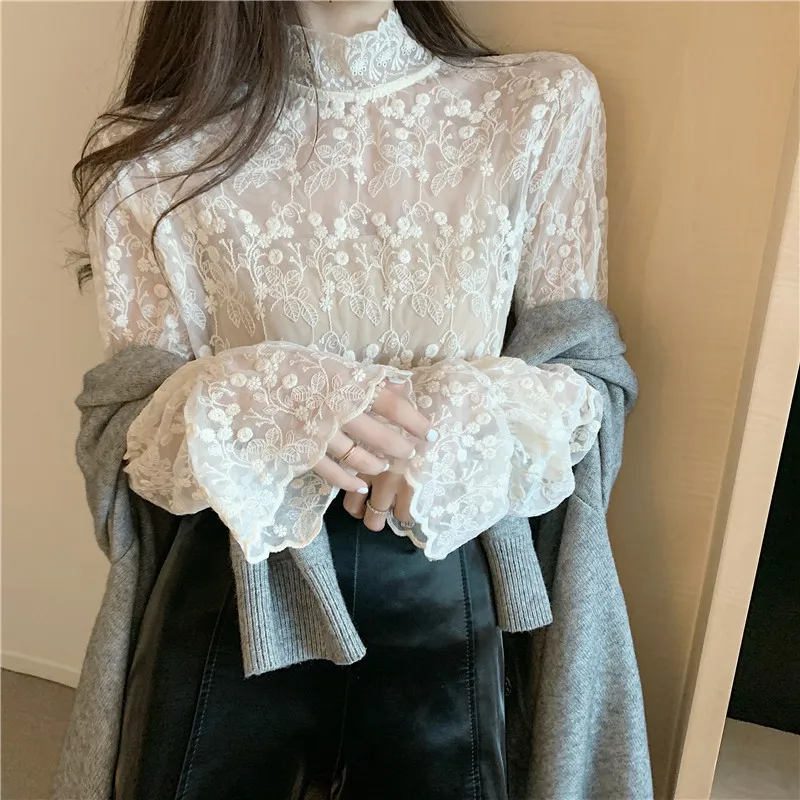 

1 Pcs Women's Lace Shirt White Trumpet Sleeve Hollow Flower All Match Blouse Flared Sleeve Pullover Sleeve Lace Shirt