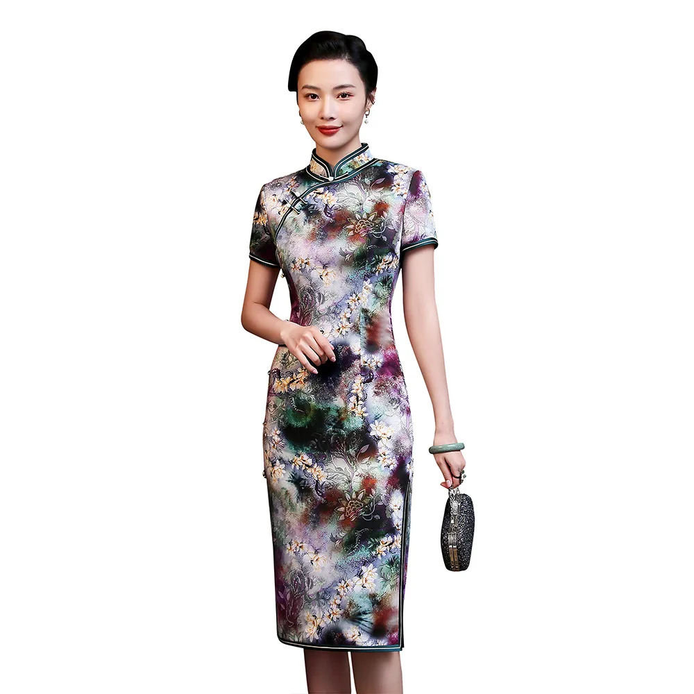 

Double Satin Women Knee-Length Cheongsma Short Sleeve Mandarin Collar Chinese Dresses Print Banquet Straight Qipao Skirt M-4XL