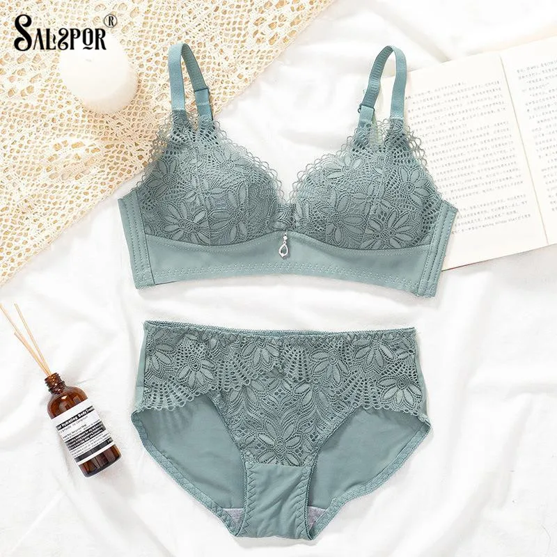 

SALSPOR пикантные Беспроводной комплект нижнего белья Для женщин кружева регулируемые нижнее белье бюстгальтер без косточек удобные девочек ...