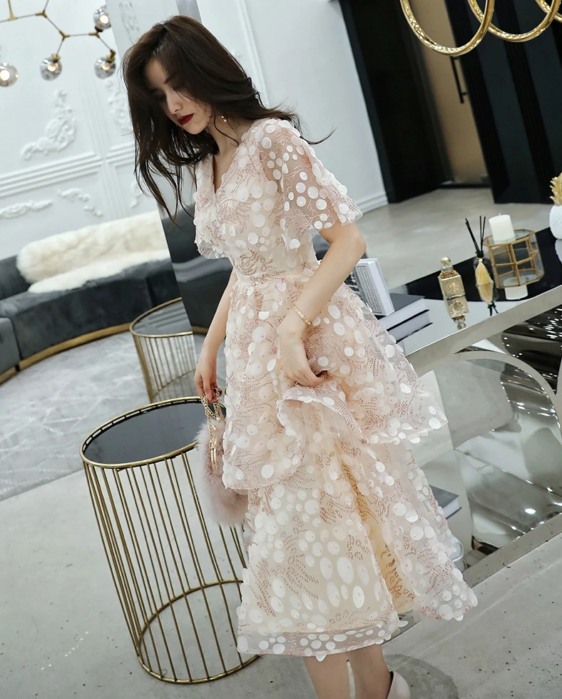 

New Designer Short Lace Prom Dresses Vestidos de Festa Elegant Pattern Illusion Evening Party Dress