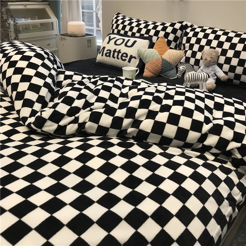 

Fashion Nordic checkerboard black ins winter double-sided milk velvet 1.5m neutral lattice four piece set of coral velvet