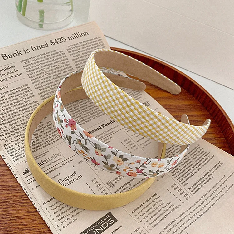 Повязка на голову женская в винтажном стиле с цветочным принтом |