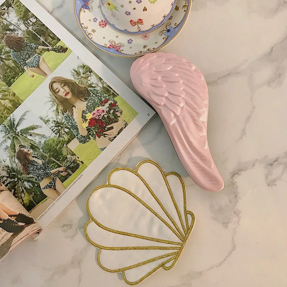 Толстовка с капюшоном надписью Angel и принтом крылышки ручка Антистатическая